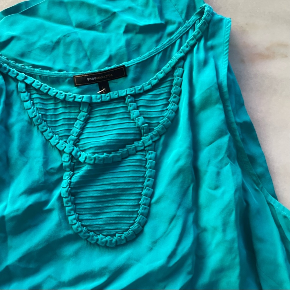 BCBG Teal Sleeveless Dress with Crochet Detail size L - Picture 2 of 4